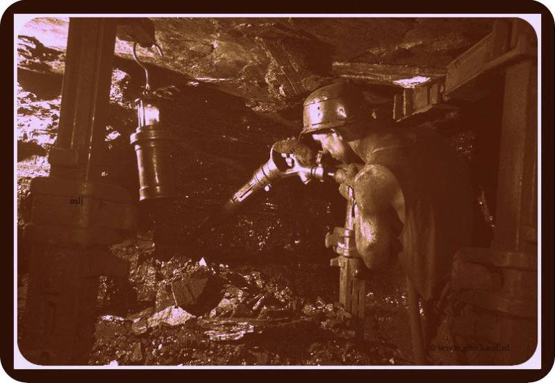 HOUWER AAN DE KOOL STM.EMMA 1951.© Stm./www.gluckauf.nl