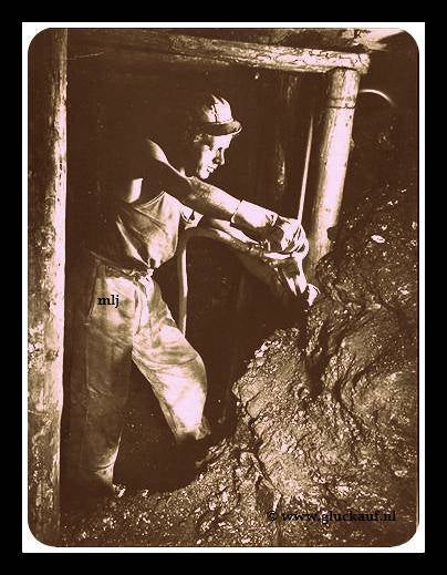 1938.MET AFBOUWHAMER AAN KOLENFRONT STM.MAURITS.© Stm./www.gluckauf.nl
