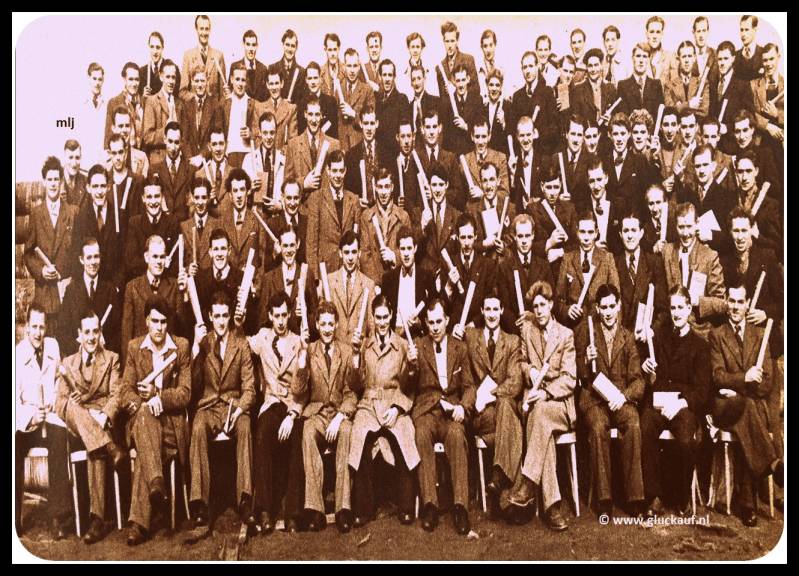 96 nieuwe houwers uit 1948.© Driessen/www.gluckauf.nl