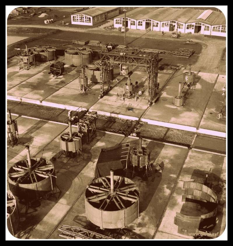 Platform voor het opstellen van de boren op het terrein van de Stm. Beatrix .© www.gluckauf.nl