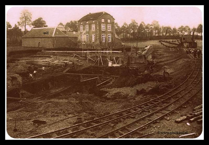 Carisborg bruinkoolwinning.© www.gluckauf.nl