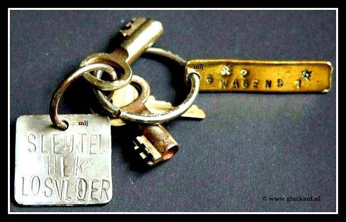 Sleutelbos van de Stm. Hendrik, van het hek van de Losvloer. © www.gluckauf.nl