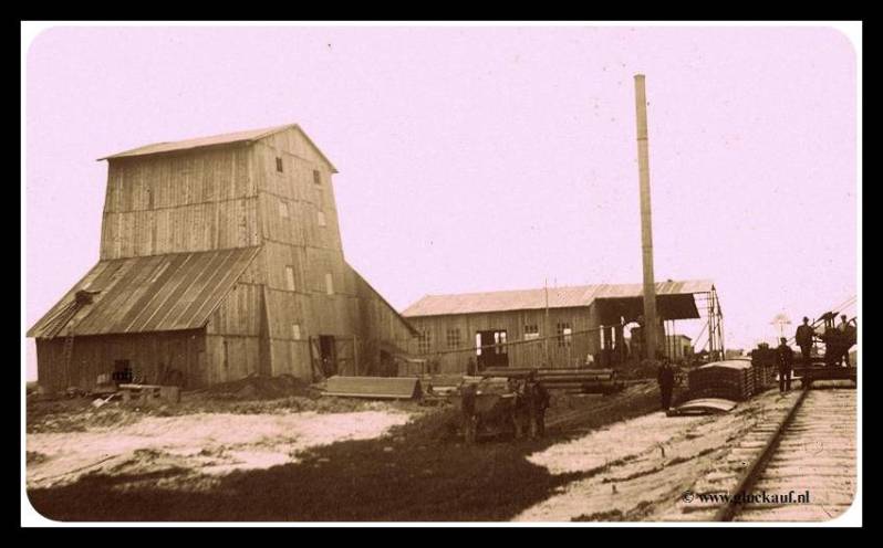 De aanleg van beide schachten en de watertoren van de Stm. Wilhelmina. © Stm./www.gluckauf.nl