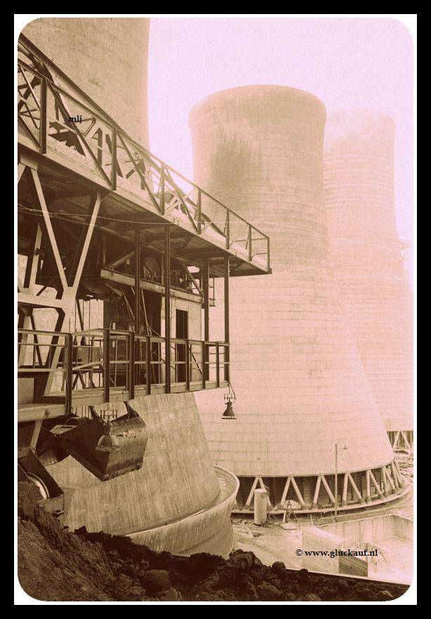 Koeltorens van de Oranje NassauMijn 1 Heerlen 1952-1953.© N.Jesse./www.gluckauf.nl