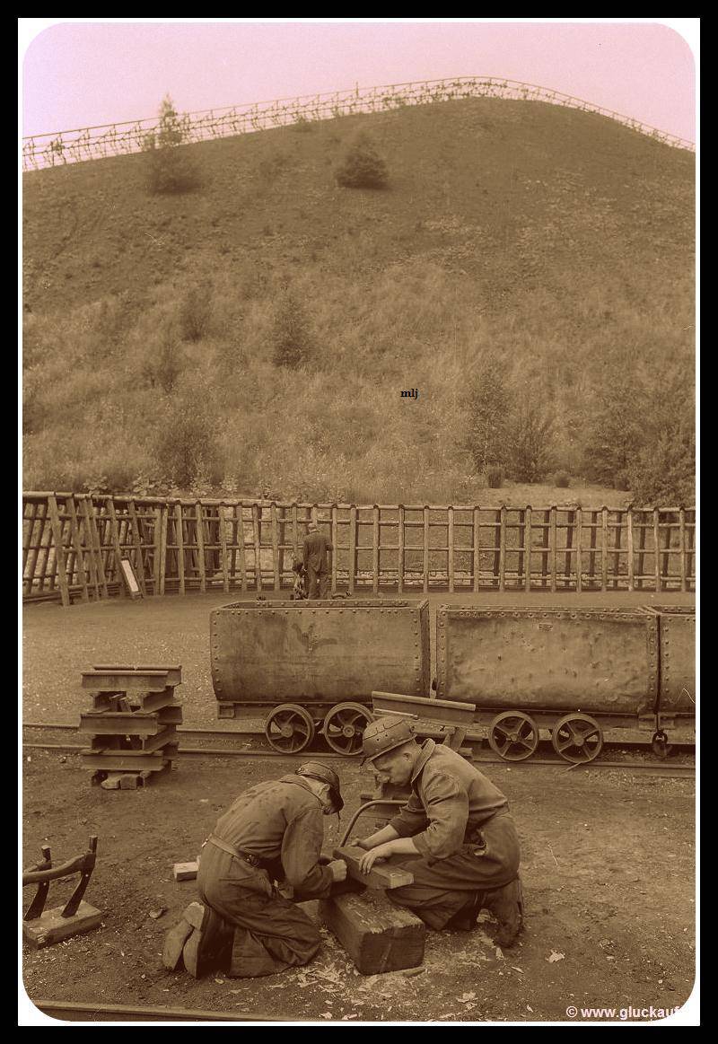 Praktijkles op de Ondergrondse Vakschool ON 1, 1952-1953. © Jesse./www.gluckauf.nl