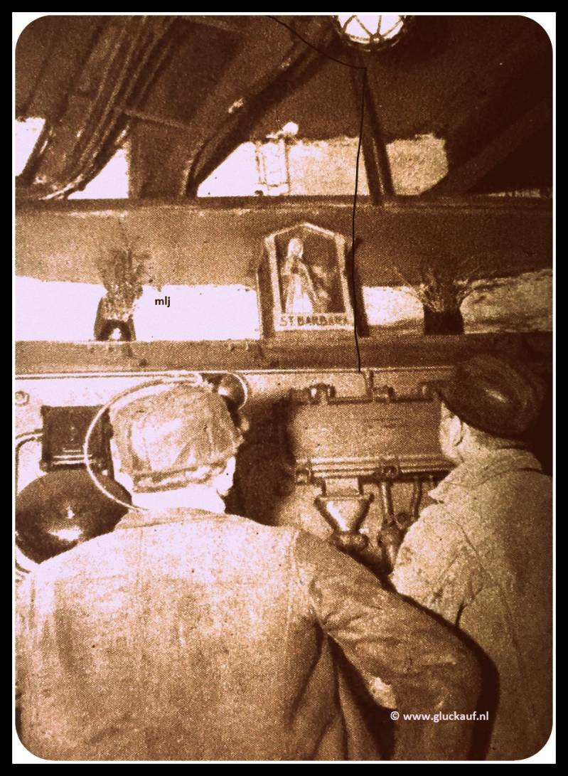 Op de vul plaats van de skip Stm.Maurits staat Sint-Barbara 1948.© Driessen/www.gluckauf.nl