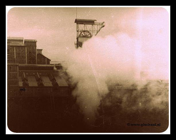 Steenkolenmijn Willem-Sophia Spekholzerheide 1945.© A.Klein./www.gluckauf.nl