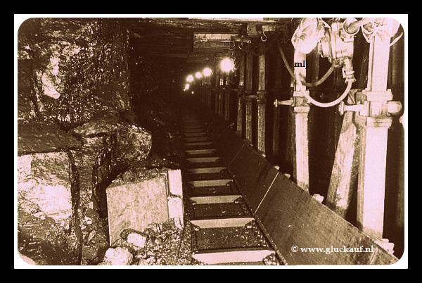 NIEUW! Transporteur in schaafpijler in de O.N.2 mijn 1949.© Visser/www.gluckauf.nl