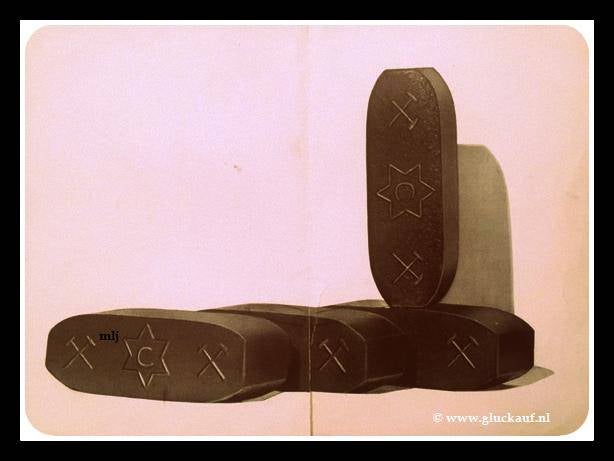 NIEUW! Bruinkoolhoeve Carisborg briketten, promotie foto. © www.gluckauf.nl