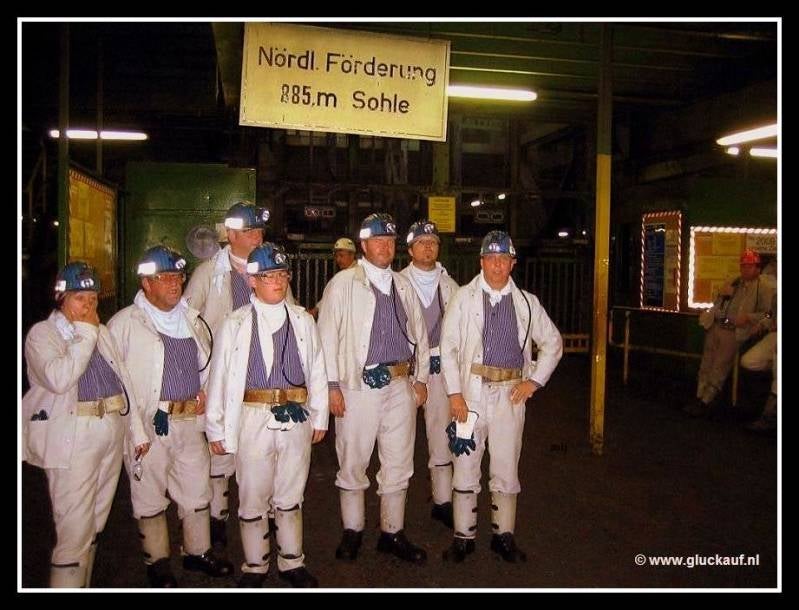 Ikzelf sta hier helemaal rechts van de groep.  © www.gluckauf.nl