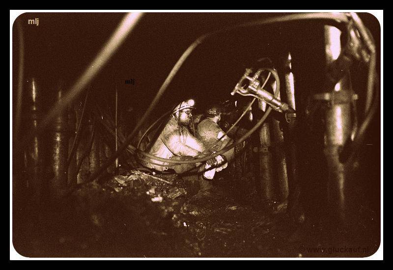 Boeteren ondergronds in de Stm. Emma, in 1973. © Nol./www.gluckauf.nl