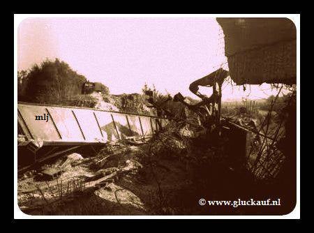 1 sept.1944 mijnbrug spaubeek op geblazen door Duitsers.© www.gluckauf.nl
