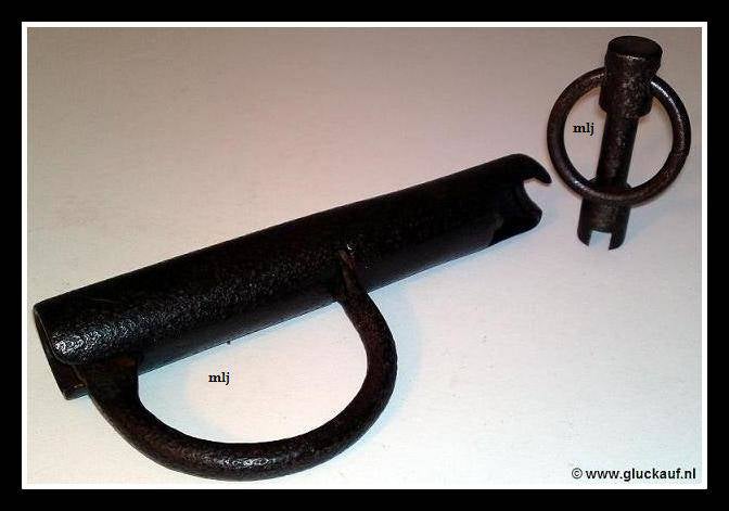 Sleutel&amp;slot, afkomstig van de Stm. Hendrik.© www.gluckauf.nl 