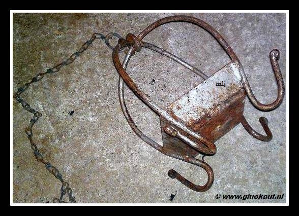 Kledinghaak, een zeer oud model. Stm. Maurits. © www.gluckauf.nl