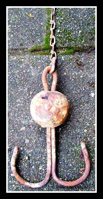 Kledinghaak, met gewicht bol. Deze werden in de Domaniale Mijn gebruikt. © www.gluckauf.nl