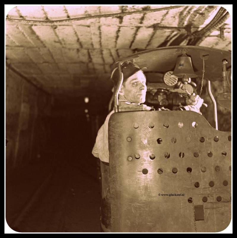 Loc.machinist ondergronds 1945 Staatsmijn Emma.© www.gluckauf.nl
