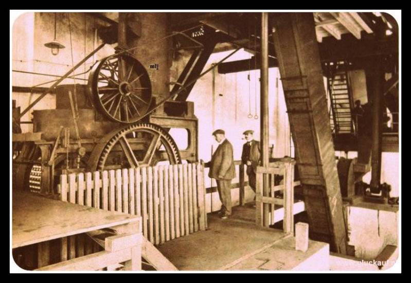 Eierbrikettenfabriek van de Oranje Nassau Mijn 2, uit 1916. © Bos./www.gluckauf.nl