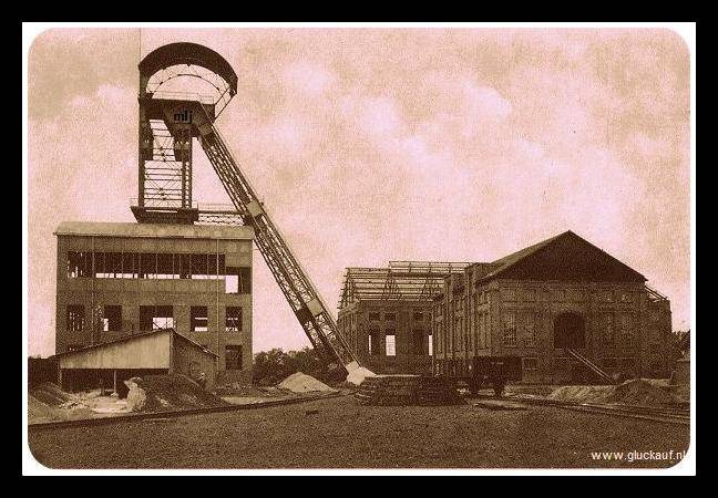 De bouw van de mijn Oranje Nassau Mijn 3. © www.gluckauf.nl