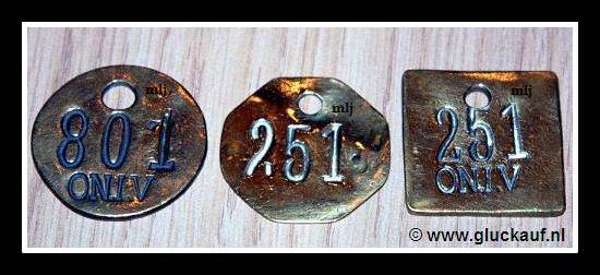 Bijna complete stje mijnpenningen van de O.N 4. © K./www.gluckauf.nl