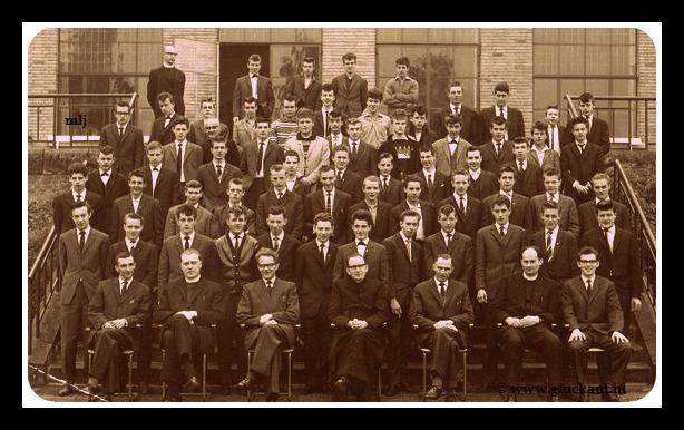 Ovs in Spaubeek 3 dagen derde rij derde van rechts M.Hochstenbach.© Hochstenbach./www.gluckauf.nl