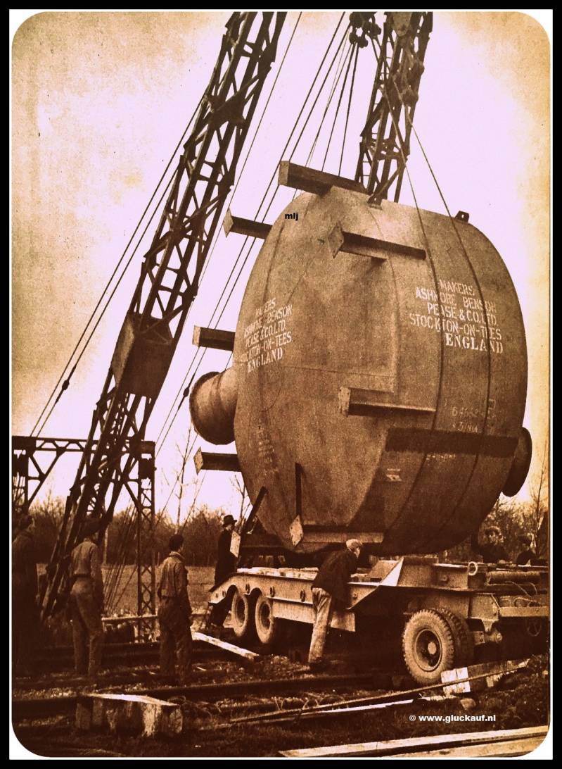 NIEUW! Apparatuur voor de nieuwe water gas installatie.© Driessen/www.gluckauf.nl