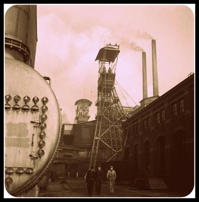 Medewerkers bovengronds Staatsmijn Emma 1945. © www.gluckauf.nl