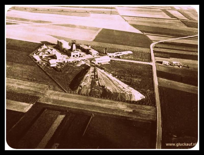 Willem-sophia luchtfoto van de mijn 1952.© Bos./www.gluckauf.nl