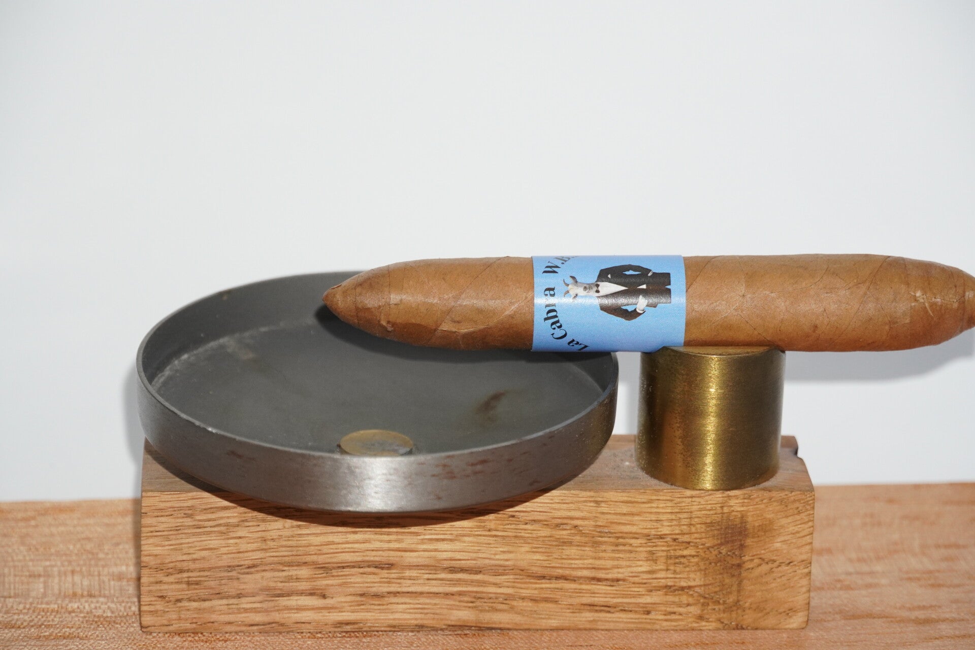 W.B.R Connecticut Salamone