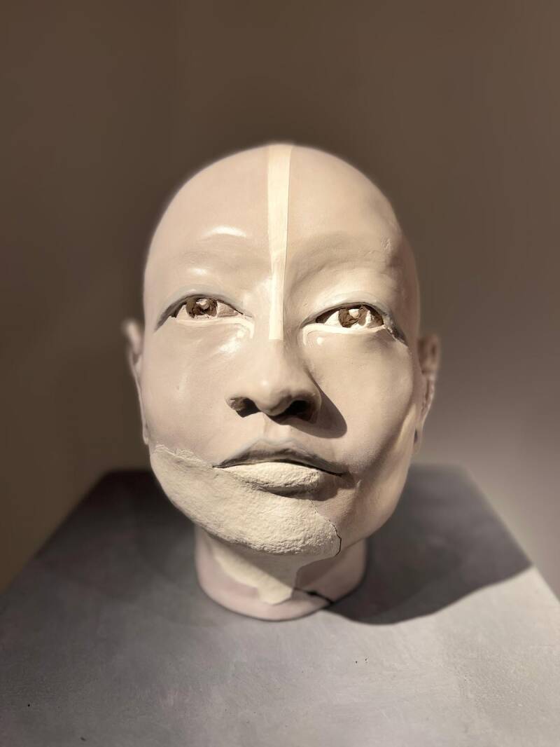 AMISHA h: 27cm b: 24cm. 600 euro