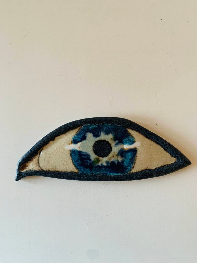 oog h: 6 cm b: 17cm 40 euro
