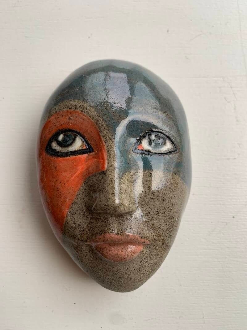 Naima h: 11cm b: 7cm 65 euro