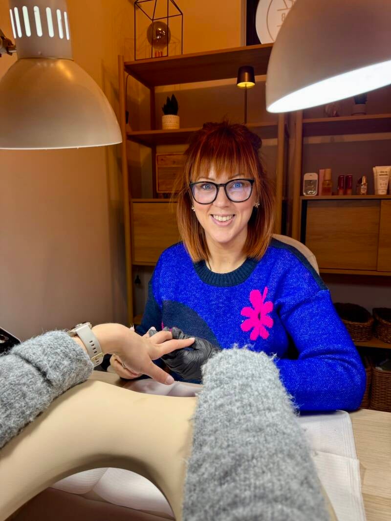 Lien Soufnanguel, nagelstyliste te Onze-Lieve-Vrouw-Waver
