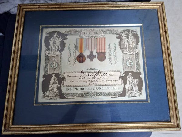 Beau diplôme avec médaille soldat 288éme régiment infanterie