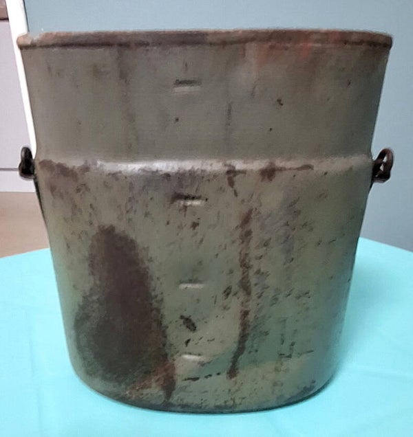 Bas gamelle allemande  modèle 1915 ww1  "RMB16"