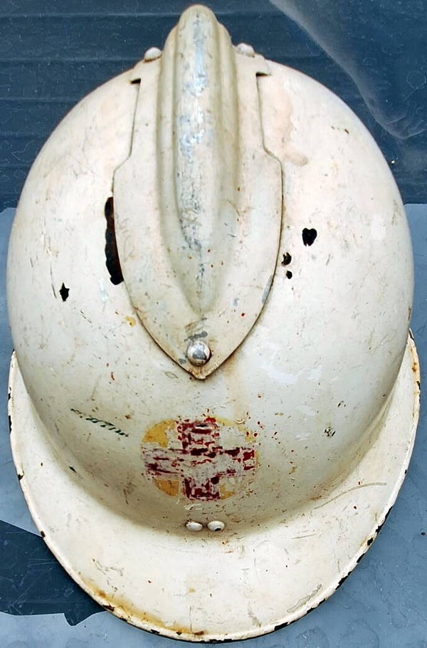 Casque Adrian modèle 26 blanc Croix Rouge ww2