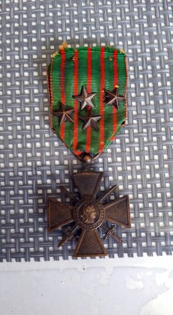 Médaille croix de guerre 1914-1915 avec 4 citations