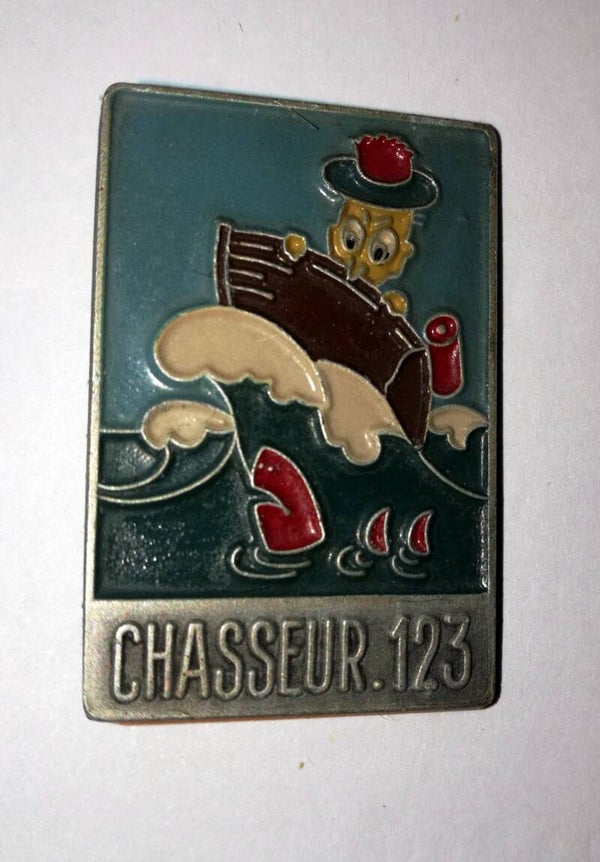 insigne marine CHASSEUR 123 alu peint 1944/45 Augis Lyon