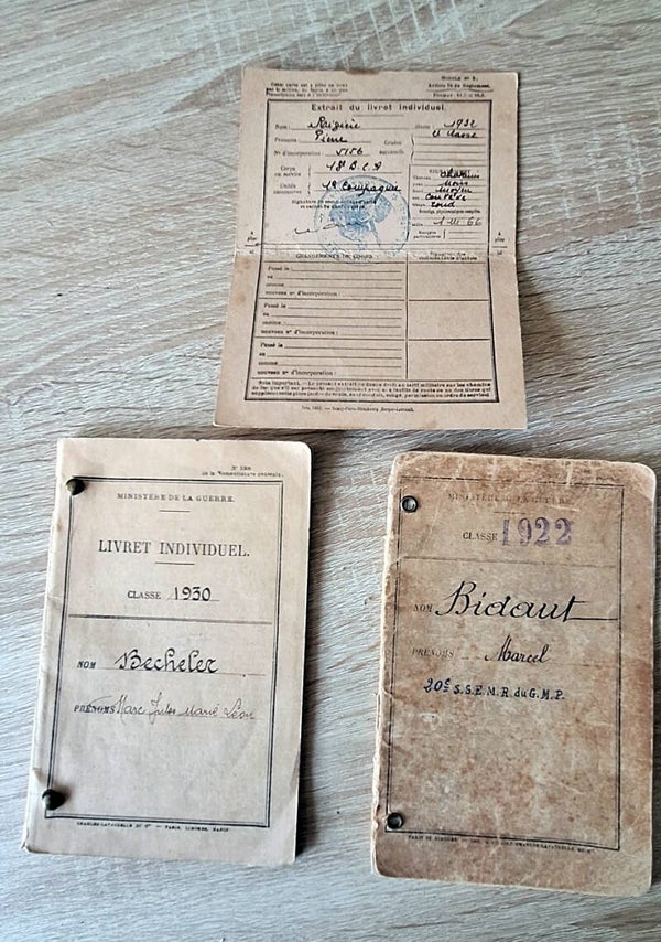 Lot livrets militaire Français (13éme BCA, secrétaire état major, infanterie)