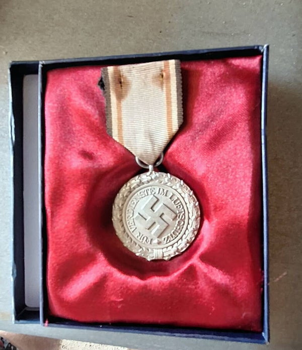 Médaille 2éme classe Luftschütz 1938 ww2