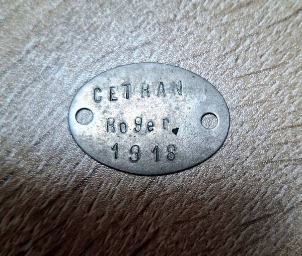 plaque identité soldat infanterie 12éme + 18éme régiment infanterie ww1