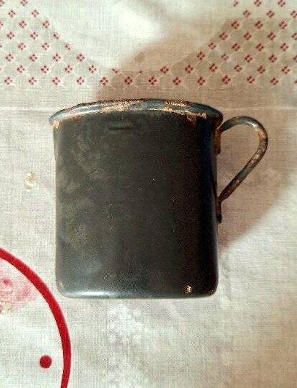 Quart allemand modèle 1916 émaillé "G.R&Co 1916" n°1