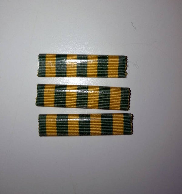 une Barrette de rappel tige pour la médaille commémorative d'Indochine
