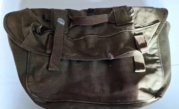 Sac US  "cargo combat pack M1945" daté 1945