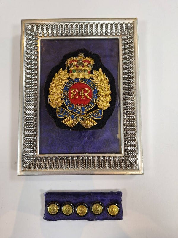 Royal engineers blazer badge and buttons
