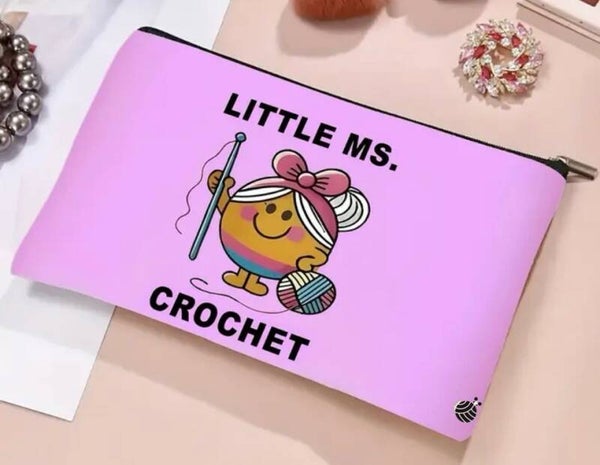 Trousse rose Little Ms crochet