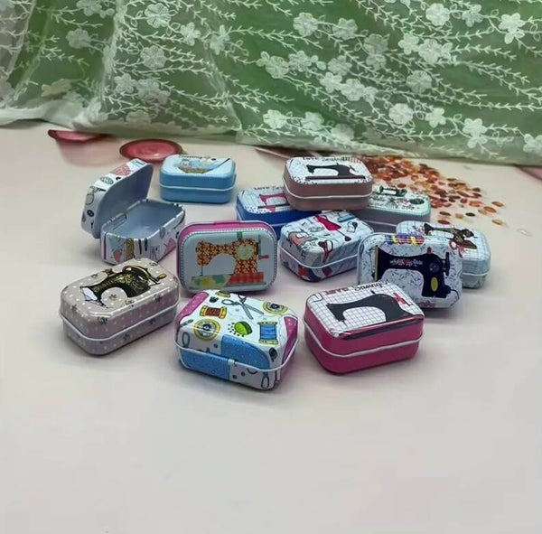 Petites boites métallique miniatures