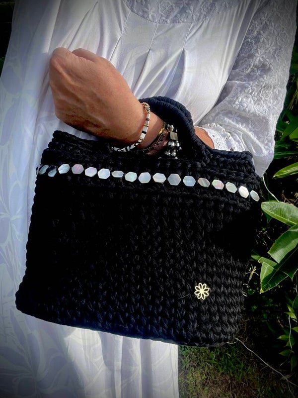 Sac noir finition nacre