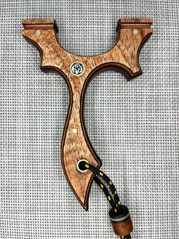 SLASH slim Custom Slingshot OTT. 90mm.