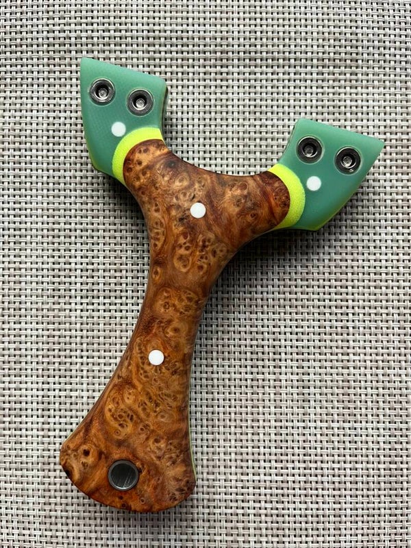 BimBim Custom Slingshot OTT. 90mm.
