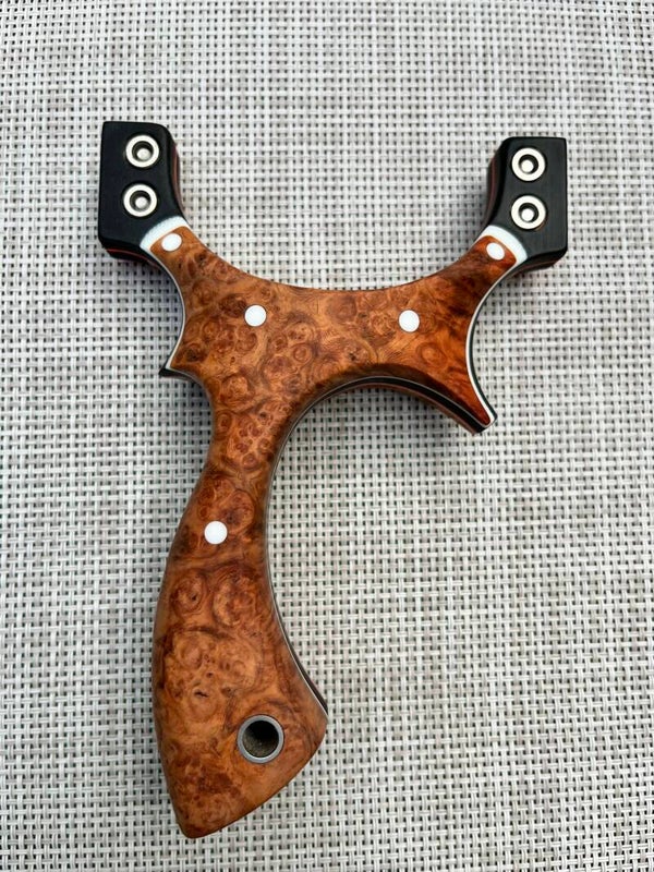 BORNEO Custom Slingshot TTF. 95mm. Left Hand Hold.